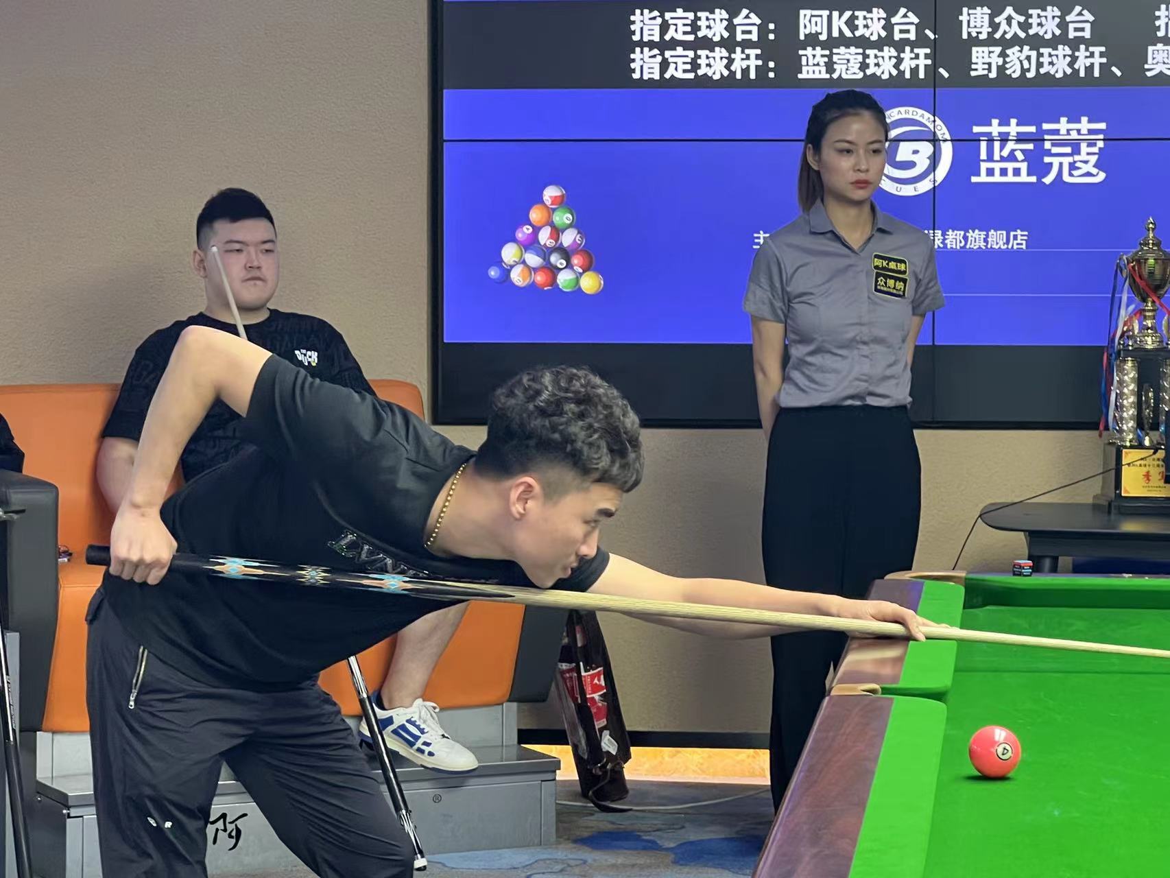 次创纪录的 次创纪录的